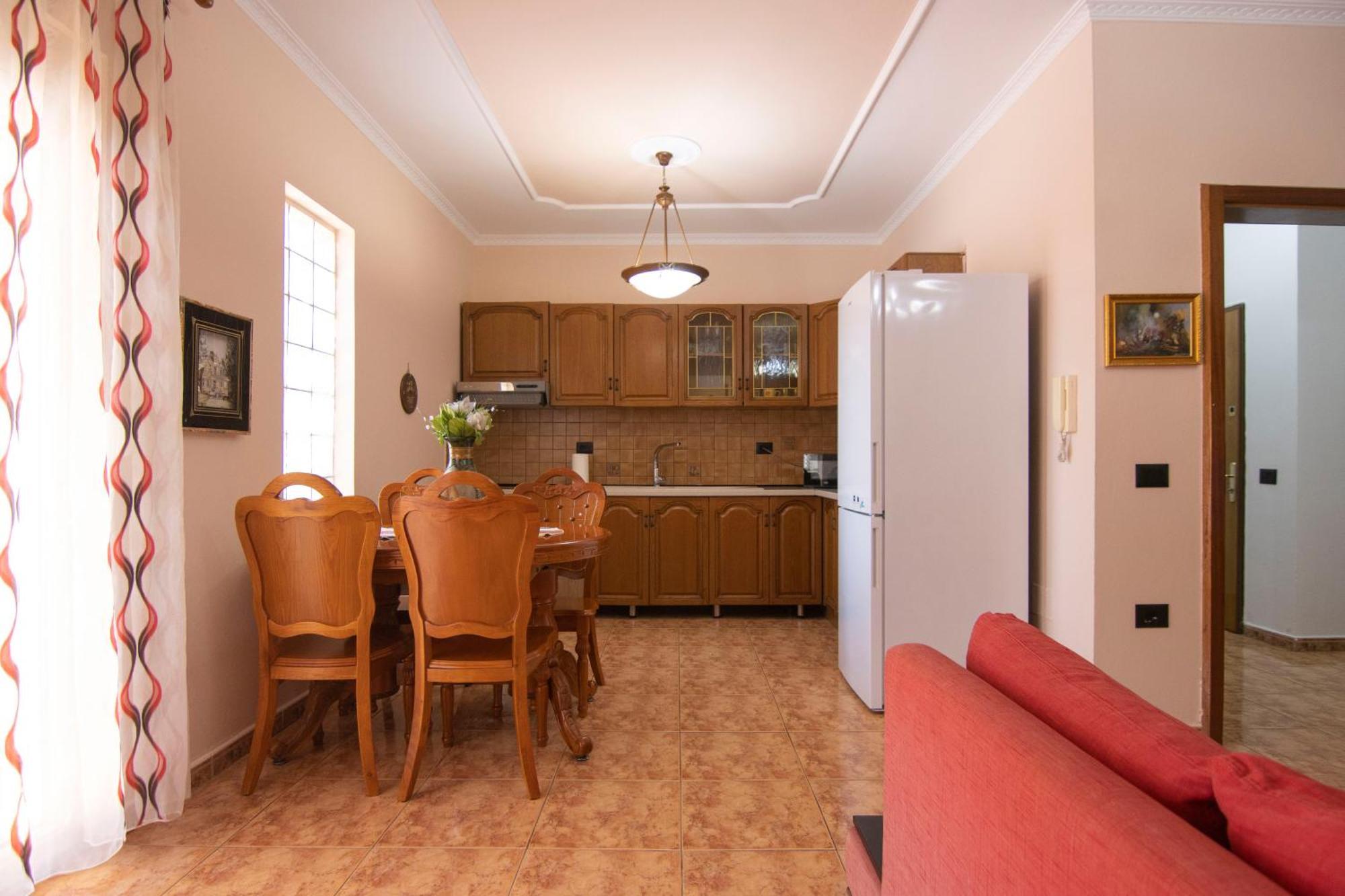 Tirana Central Apartment Екстериор снимка
