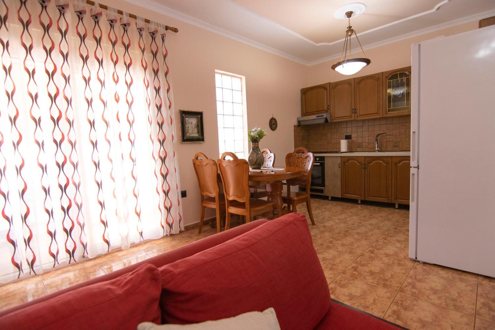 Tirana Central Apartment Екстериор снимка