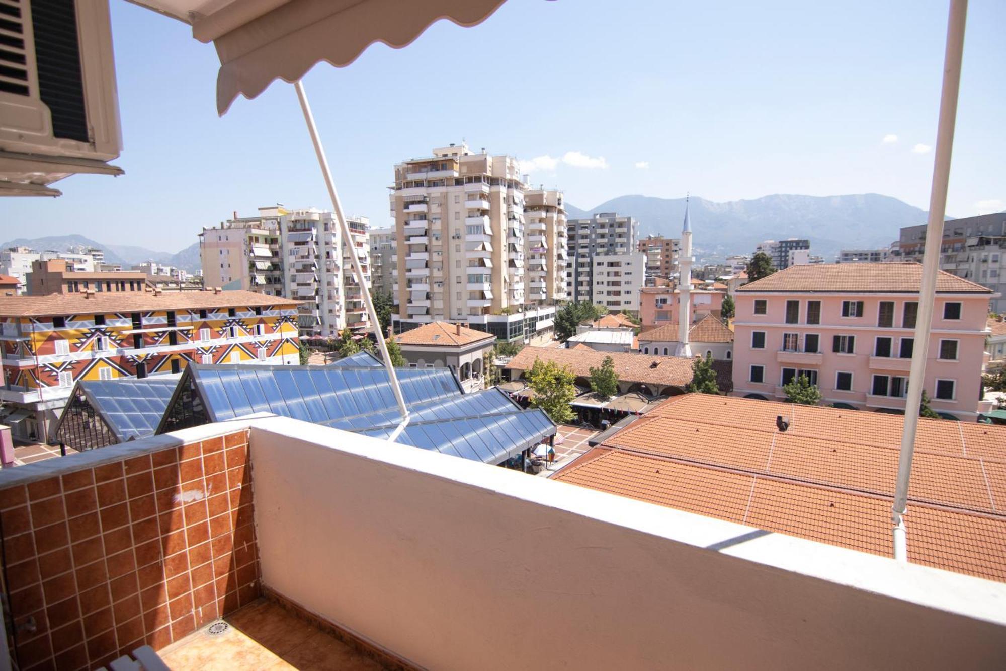 Tirana Central Apartment Екстериор снимка